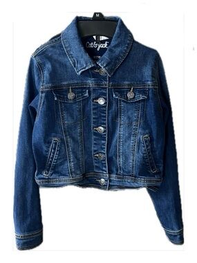Cat & Jack Denim Jacket Kids Size 7/8. Snap Closure Like New